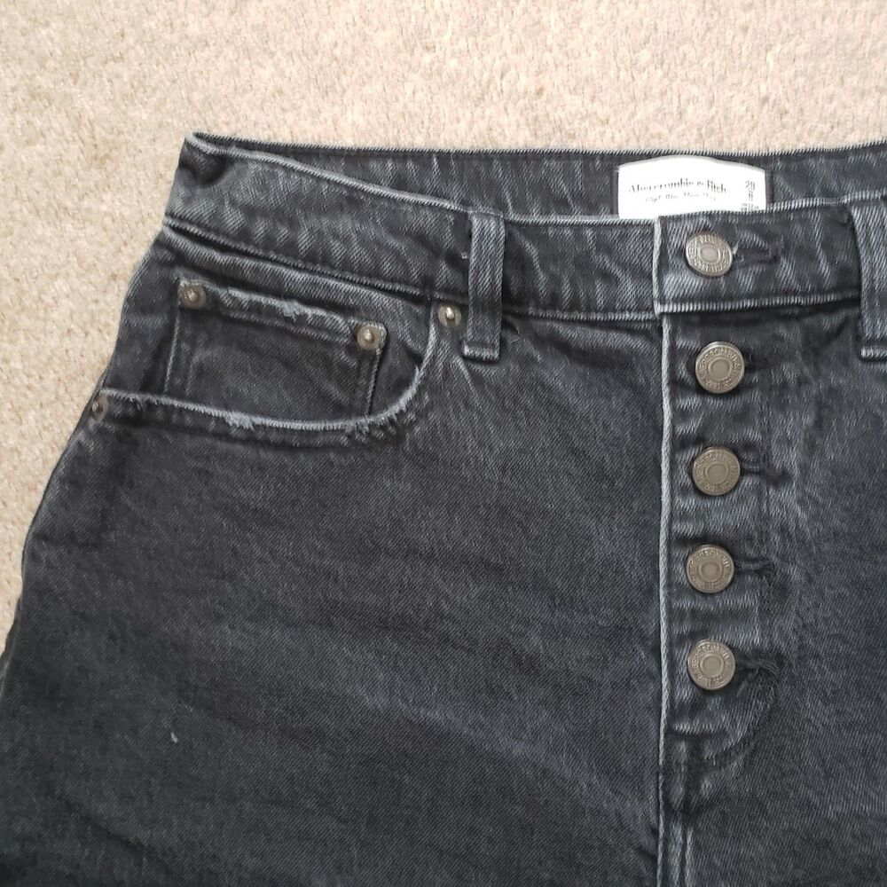 Abercrombie & Fitch Black High Rise Mom Shorts Curve Love Cuffed Button Fly 29/8 - Picture 3 of 8